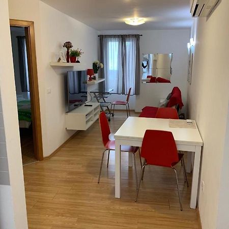 Apartment Matteotti 199 ロヴィニ エクステリア 写真