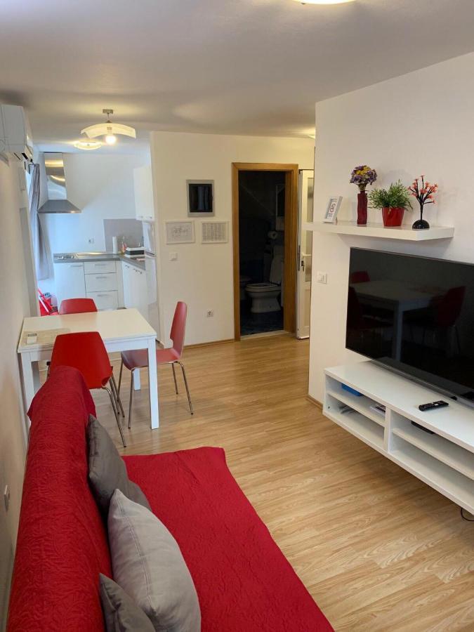 Apartment Matteotti 199 ロヴィニ エクステリア 写真
