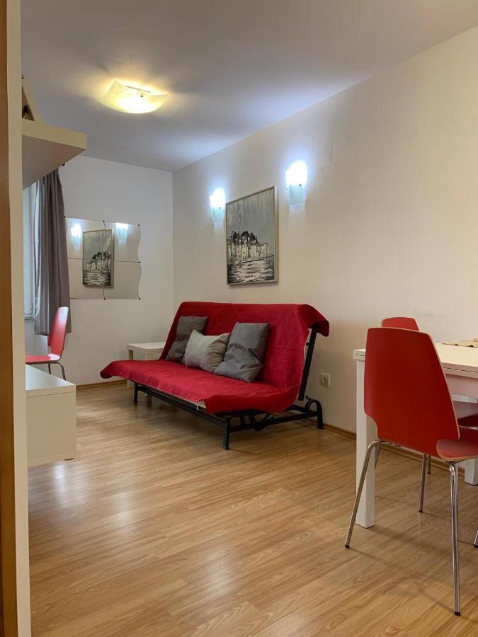 Apartment Matteotti 199 ロヴィニ エクステリア 写真
